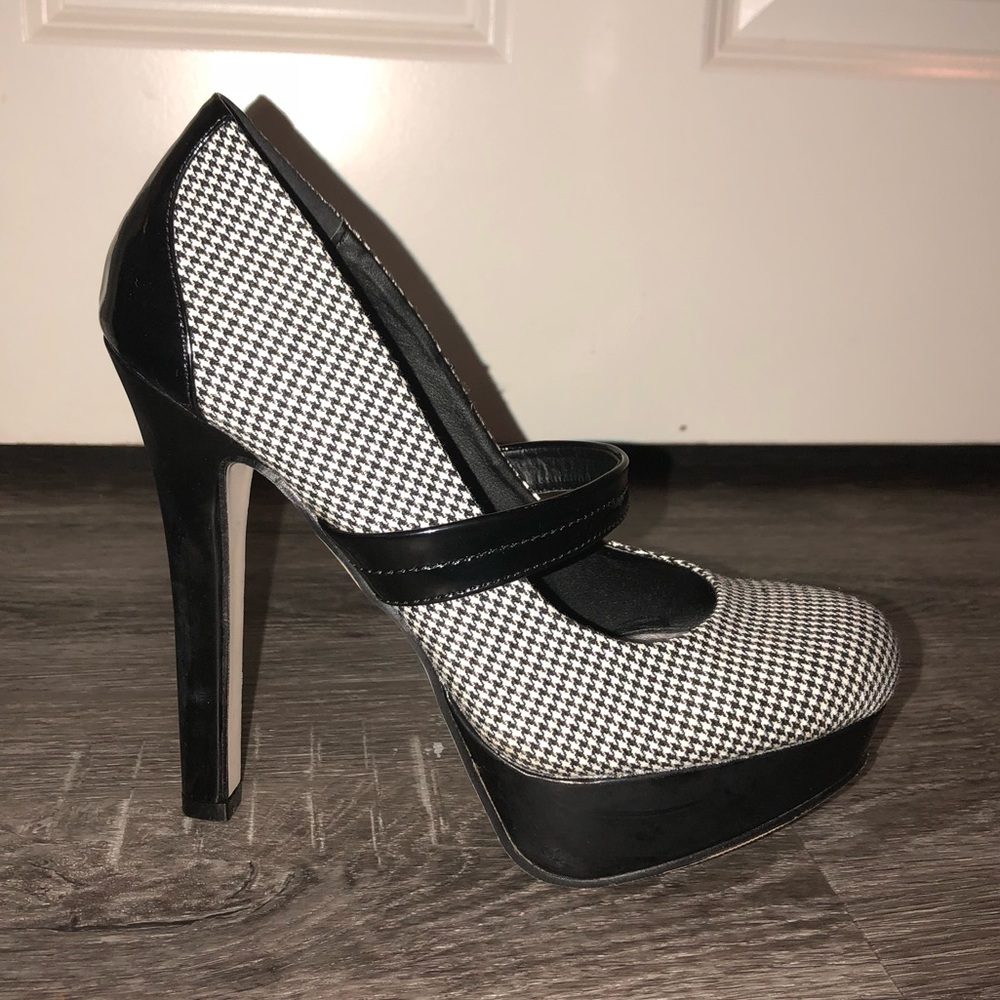 Madden Girl Pumps